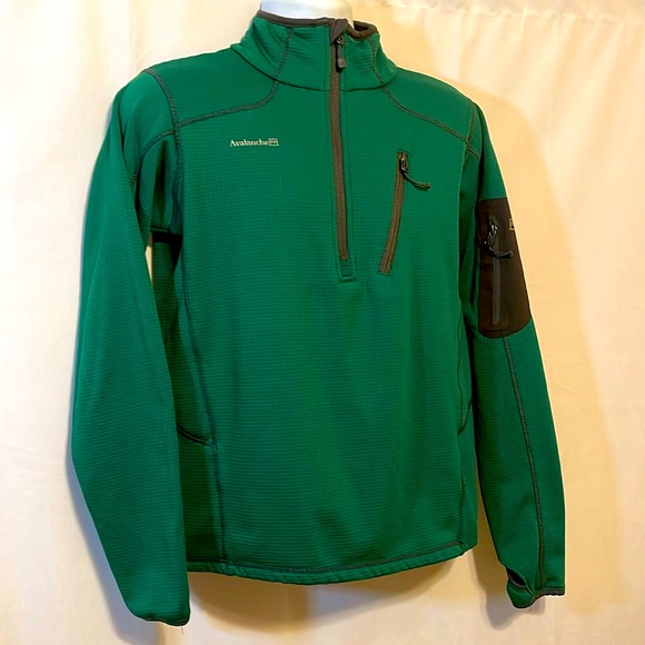 AVALANCHE Pullover. Size Small - Picture 2 of 11